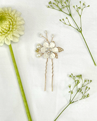 White Flower Hair Pin