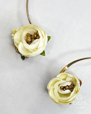 Floral Set - White Floral Necklace and Bracelet